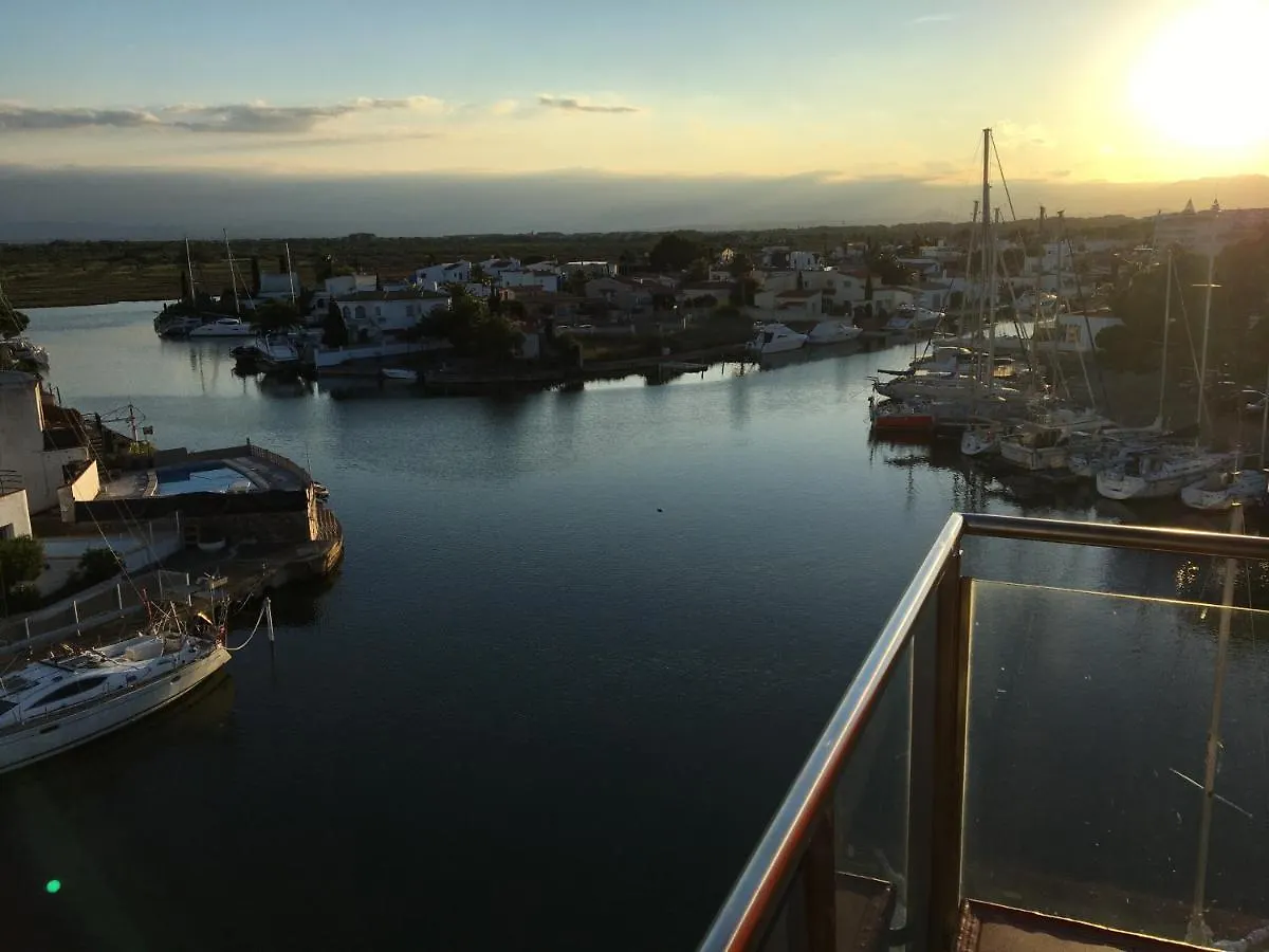 Apartamento Vue Panoramique Sur La Mediterrannee, Appartement Sur Canal & Proche Plage Roses