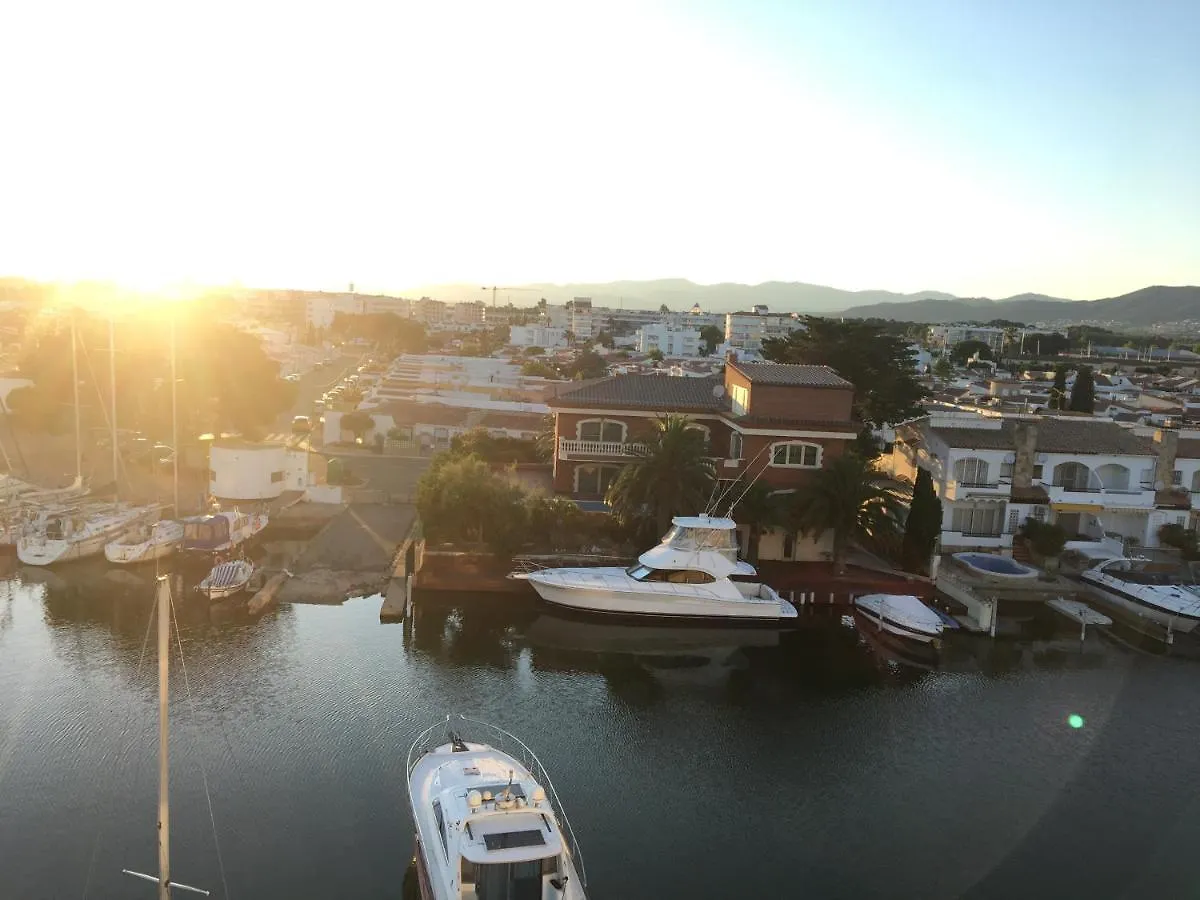 Vue Panoramique Sur La Mediterrannee, Appartement Sur Canal & Proche Plage Roses 0*,