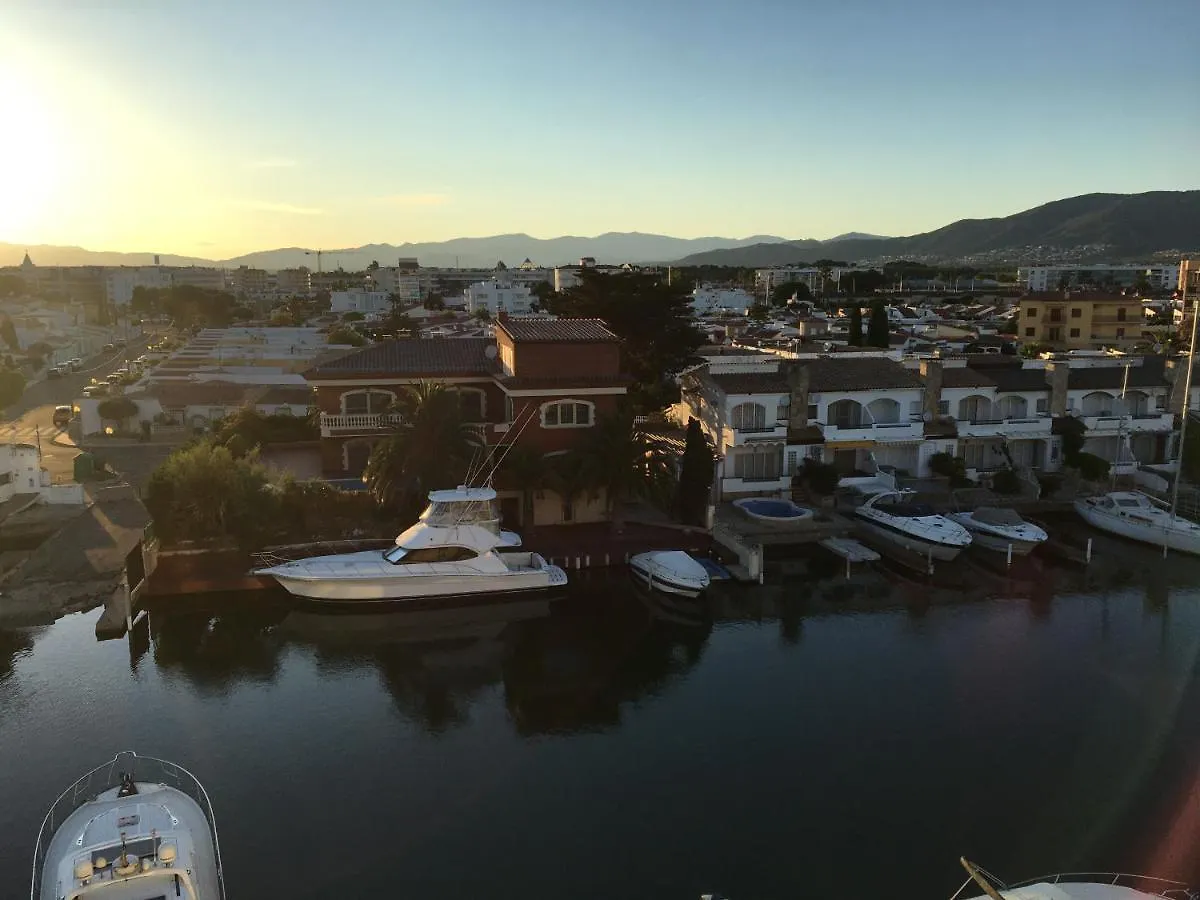 Daire Vue Panoramique Sur La Mediterrannee, Appartement Sur Canal & Proche Plage Roses İspanya